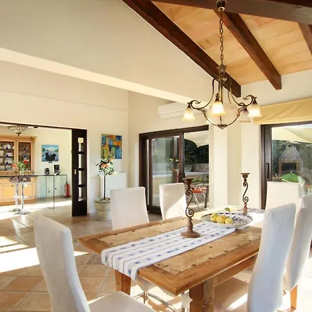 Holiday home Llop